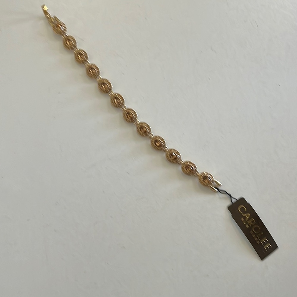 Carolee bracelet nwt